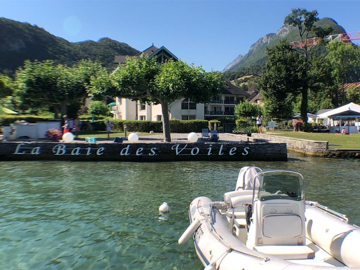 Au Bord Du Lac D'Annecy, Logement Type Loft, Dans Residence Avec Plage Et Ponton Privee Duingt Exteriör bild